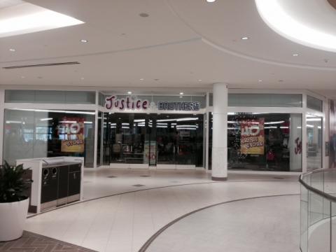 Justice & Brothers, Bayshore Shopping Centre, Steric Design & General Contracting
